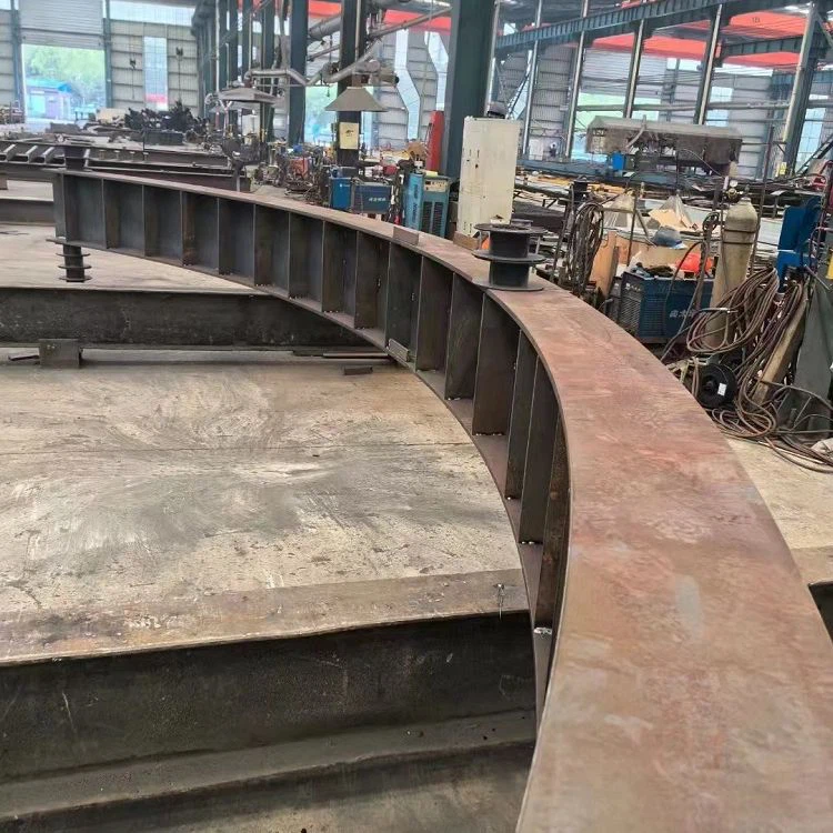 Nagy acéldobozos híd